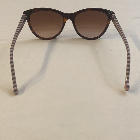 Carolina Herrera Sunglasses - Picture 4 of 10